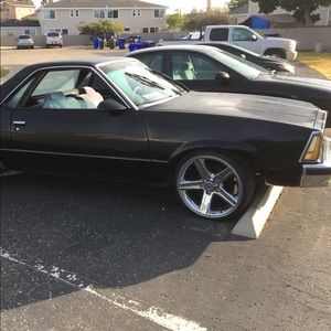 Meet your Posher, Raul